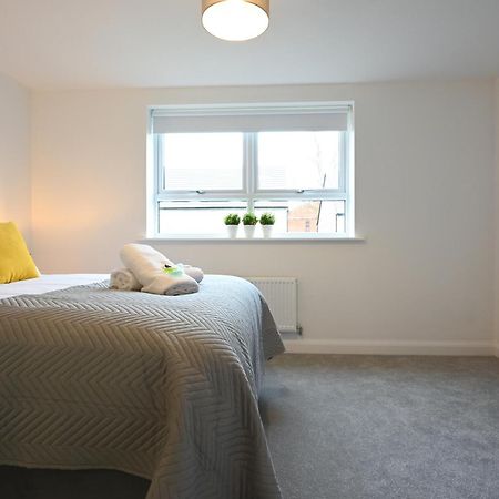 Luxury 4 Bed House With Gated Parking In The Heart Of Birmingham! Apartamento Exterior foto
